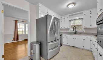 834 BURNING TREE Trl, Alabaster, AL 35007