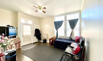 8 COMMONWEALTH Ave, Claymont, DE 19703