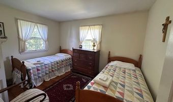 11 Tozier St, Belfast, ME 04915