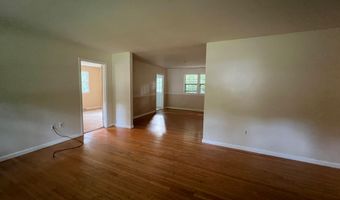 8716 MCNAIR Dr, Alexandria, VA 22309