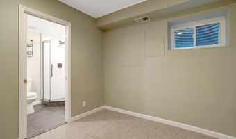 4725 31ST St S, Arlington, VA 22206