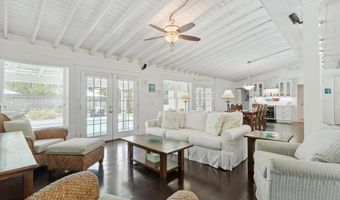 1420 E COAST Dr, Atlantic Beach, FL 32233