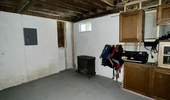 809 Jackson Rd, Averill, VT 05901