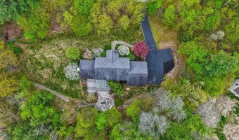 5 Millstone Ter, Bedford, NH 03110