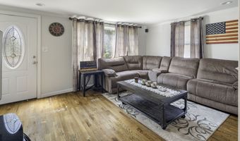 28 Rowe Pl, Bristol, CT 06010