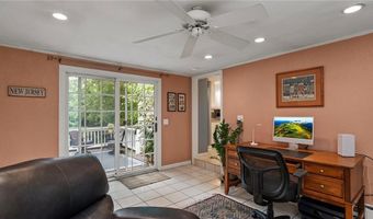 40 Sage Dr, Warwick, RI 02886