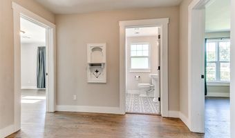 1127 S 19th St, Chickasha, OK 73018