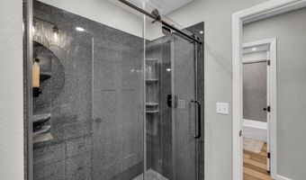 13 Privateer Dr, Afton, OK 74331