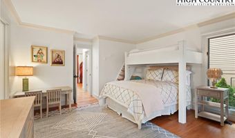 870 Clubhouse Dr A2, Banner Elk, NC 28604