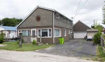 130 Delta Dr, Algonac, MI 48001