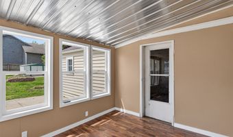 1133 Prairie St, Adel, IA 50003