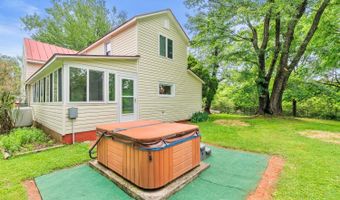687 Gidsville Rd, Amherst, VA 24521