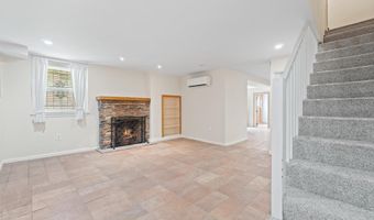 441 21ST St NE B, Washington, DC 20002