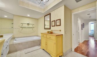 21150 Point Pl 1404, Aventura, FL 33180