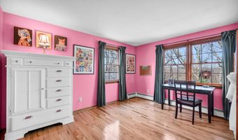 773 Devonwood Dr, Cheshire, CT 06410