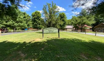 121 Lazy Bear Trl, Andrews, NC 28901
