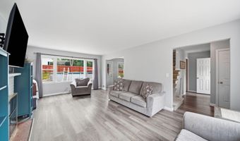 1058 Orchard Rd, Adrian, MI 49221