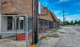 110 N Wickham St, Alvord, TX 76225