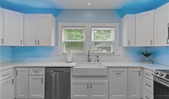 36 Ruth Ave, East Providence, RI 02916