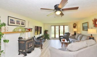 1647 Broadway, Bangor, ME 04401