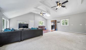 202 Shepard Home Rd, Chester, NH 03036