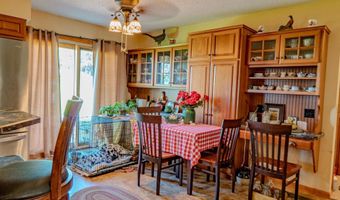 11705 J Ave, Aplington, IA 50604