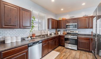 1090 E Lyle Canyon Dr, Sahuarita, AZ 85629