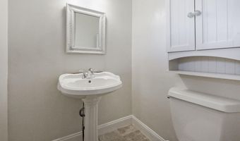 2018 SWAN Ter, Alexandria, VA 22307