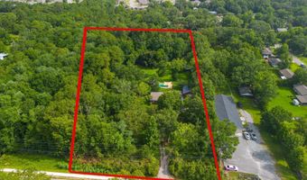 8474 Woolmarket Rd, Biloxi, MS 39532