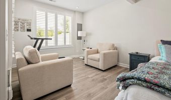 8125 BOCK FARM Pl, Alexandria, VA 22306