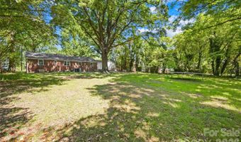 4418 N Sharon Amity Rd, Charlotte, NC 28205