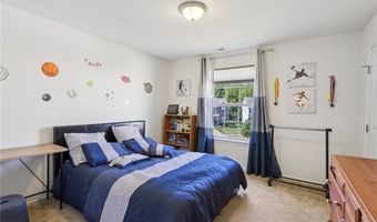 818 Hilliary Ln, Aurora, OH 44202