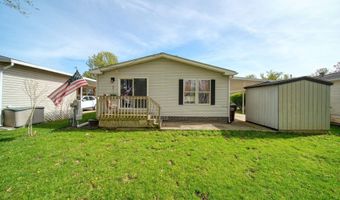 953 Savannah River Dr, Adrian, MI 49221