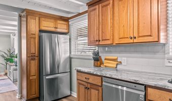 125 Pelican Dr, Atlantic Beach, NC 28512