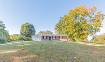 3411 Midway Acres Rd, Asheboro, NC 27205