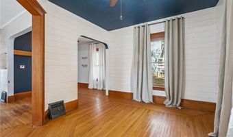 218 N Huber St, Anamosa, IA 52205