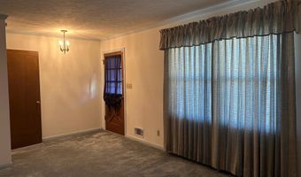 4027 DIX St, Anniston, AL 36201