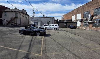 22 W 8th St, Anderson, IN 46016