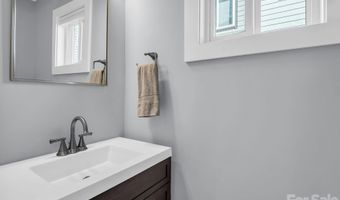 9 W Citra St, Arden, NC 28704