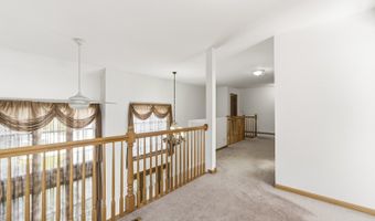 546 N 4th Ave, Addison, IL 60101
