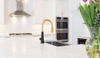 81 Nelson Dr, Burlington, CT 06013