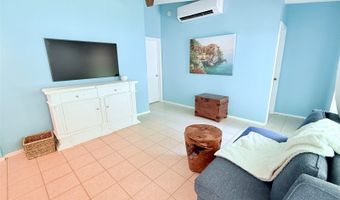 827 Kalalea St, Honolulu, HI 96825