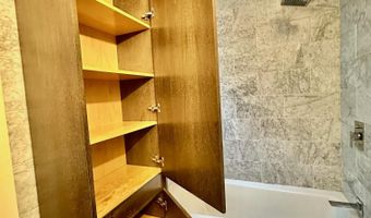 81 W 27TH St 1, Bayonne, NJ 07002