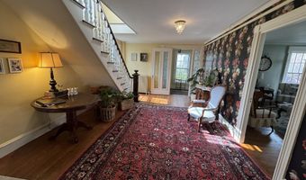 969 Washington St, Bath, ME 04530