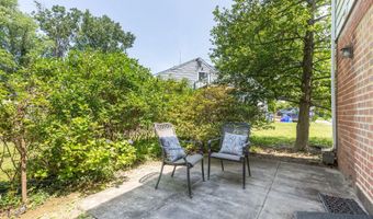 6115 LONE OAK Dr, Bethesda, MD 20817