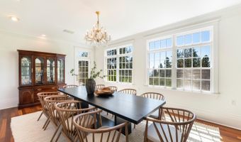 335 Pine Breeze Dr, Angwin, CA 94508