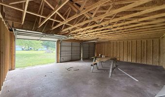 1433 Mill St, Algonac, MI 48001