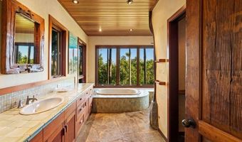 180 Door Of Faith Rd, Haiku, HI 96708