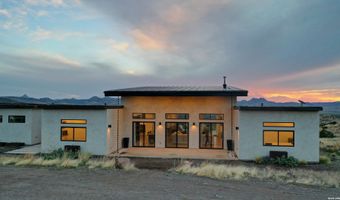 28 Scenic Rdg S, Alpine, TX 79830
