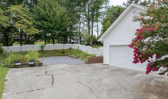 715 Carmen Dr, Athens, TN 37303